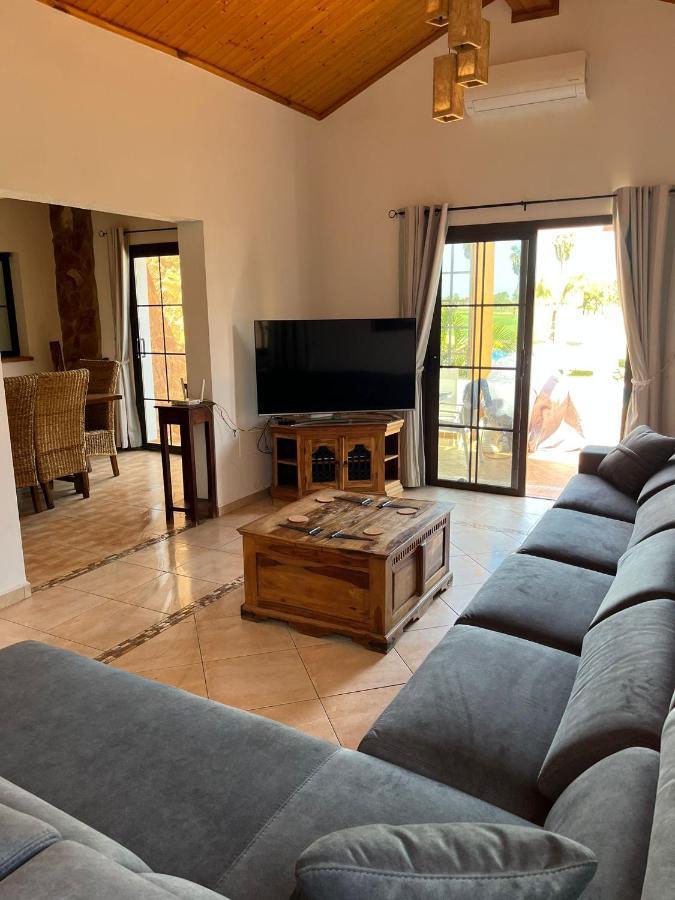 הוילה Casa Piedra, Luxury Family Front Line Golf, Hot Tub,Pool Table, 8 Pers, קלטה דה פוסטה מראה חיצוני תמונה
