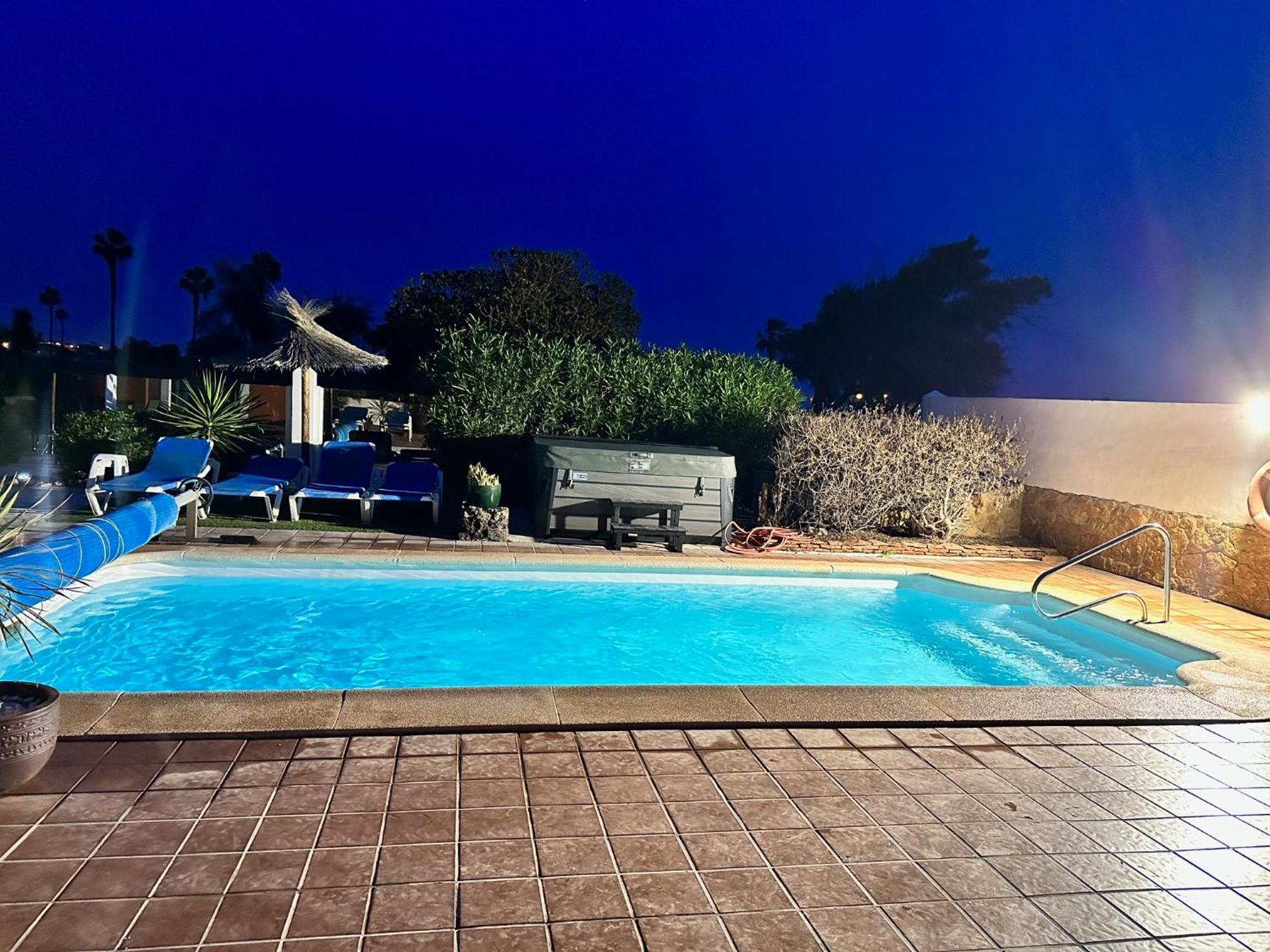 הוילה Casa Piedra, Luxury Family Front Line Golf, Hot Tub,Pool Table, 8 Pers, קלטה דה פוסטה מראה חיצוני תמונה